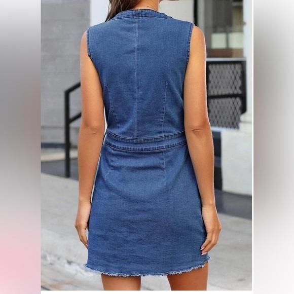 Jeans sleeveless buttoned front denim frayed hem mini dress Sz L - Picture 2 of 6